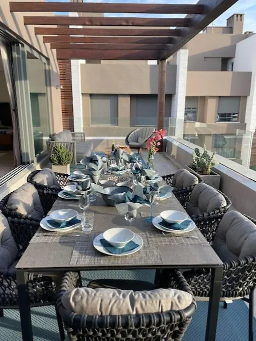 Modern Luxury Penthouse, 15 Minutes Marbella Apartment Estepona
