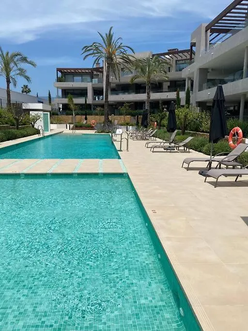 Modern Luxury Penthouse, 15 Minutes Marbella Apartment Estepona