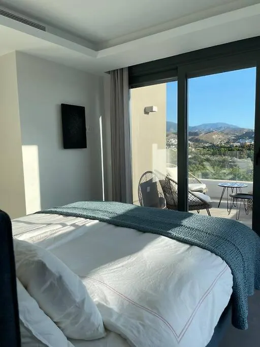 Modern Luxury Penthouse, 15 Minutes Marbella Apartment Estepona 0*,