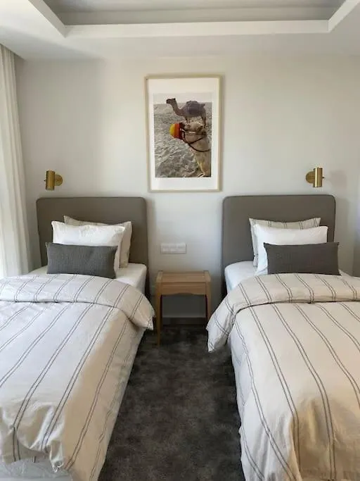 Modern Luxury Penthouse, 15 Minutes Marbella Apartment Estepona