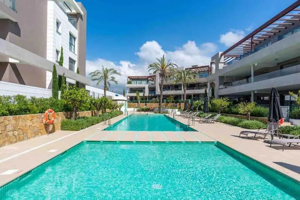 Modern Luxury Penthouse, 15 Minutes Marbella Apartment Estepona 0*,