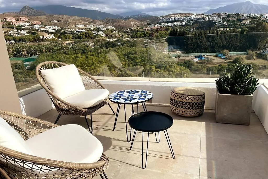 Modern Luxury Penthouse, 15 Minutes Marbella Apartment Estepona