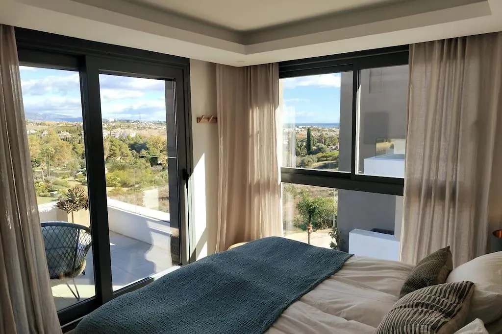 Modern Luxury Penthouse, 15 Minutes Marbella Apartment Estepona
