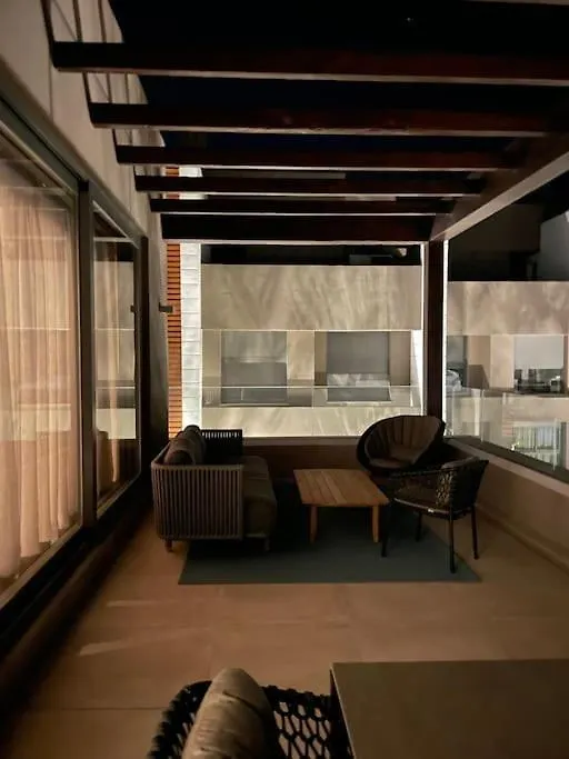 Modern Luxury Penthouse, 15 Minutes Marbella Apartment Estepona