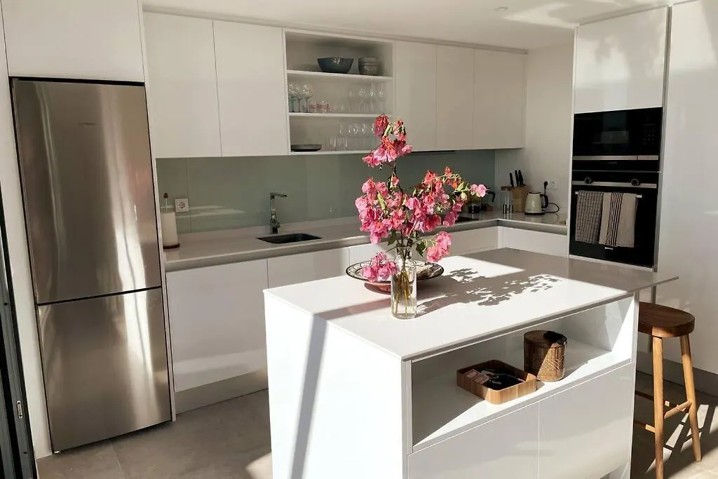 Modern Luxury Penthouse, 15 Minutes Marbella Apartment Estepona